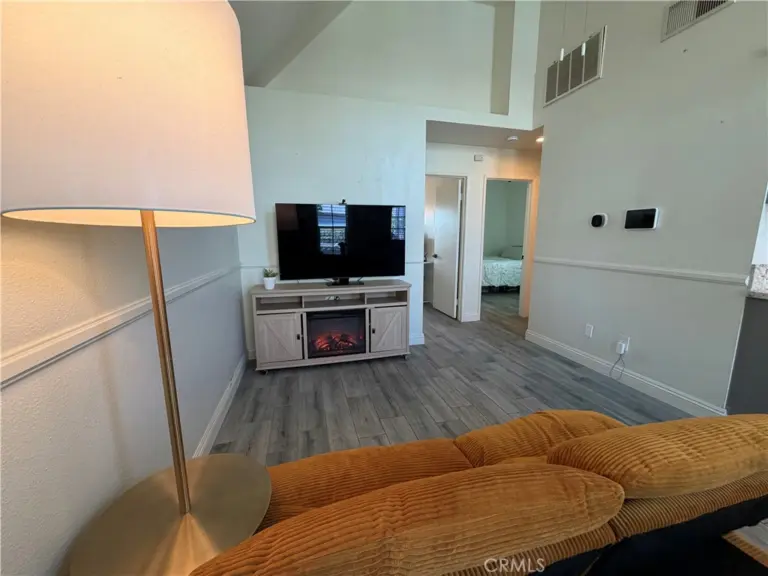14515 Woodland #13, Fontana