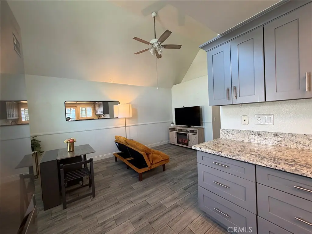 14515 Woodland #13, Fontana