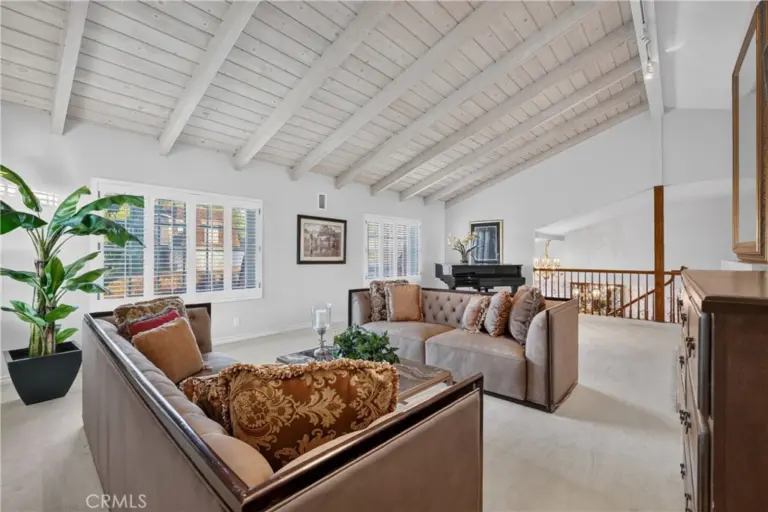 1455 Queen Summit, West Covina