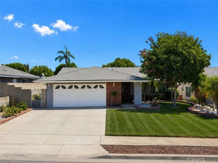 1472 Francis, Upland