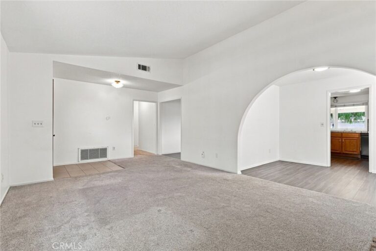 1472 Francis, Upland