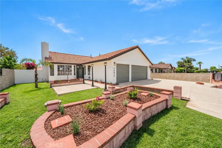 14815 Hibiscus, Fontana