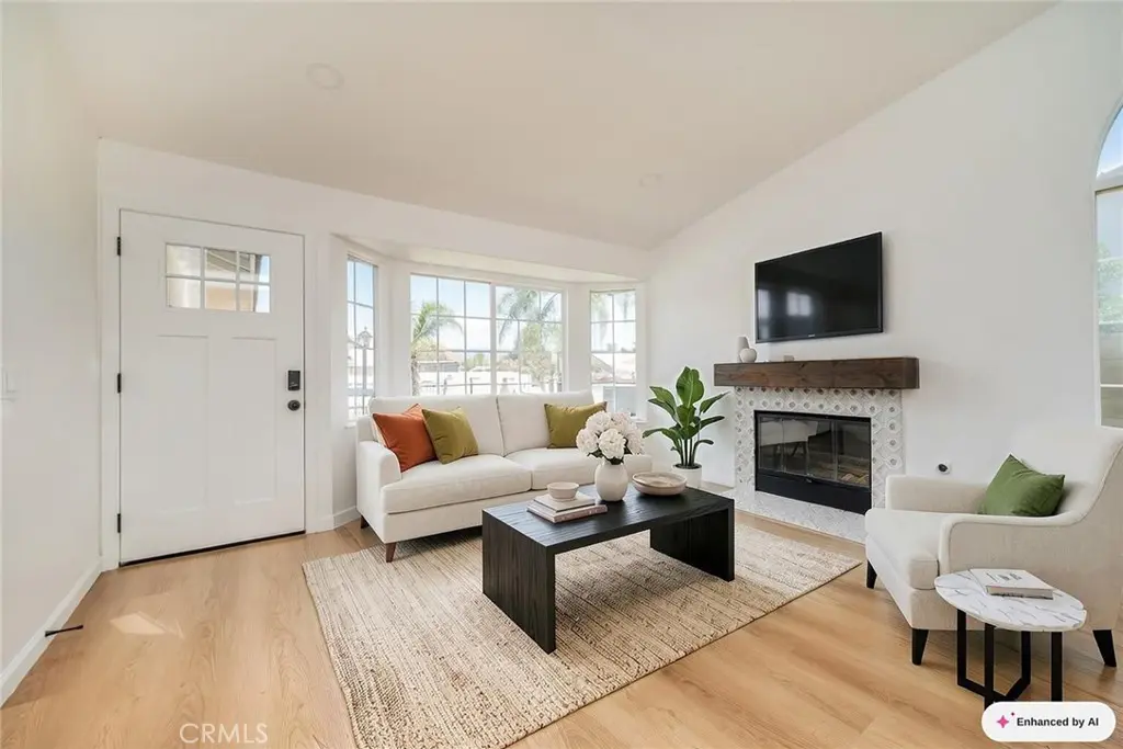 14815 Hibiscus, Fontana