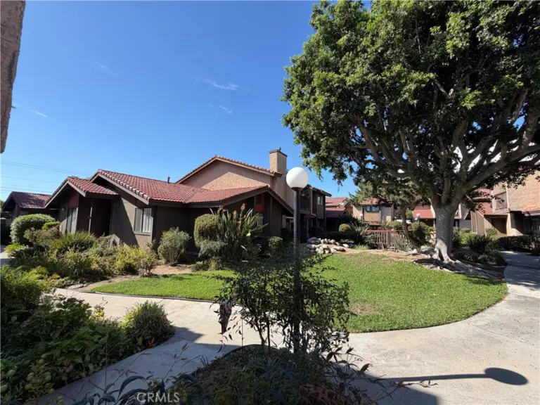 149 S Hollenbeck Avenue, Covina