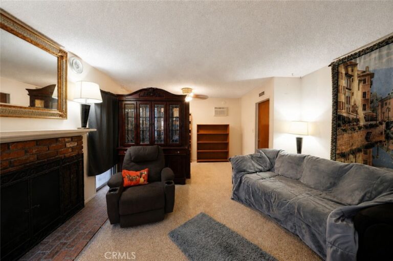 1513 W Princeton Street, Ontario