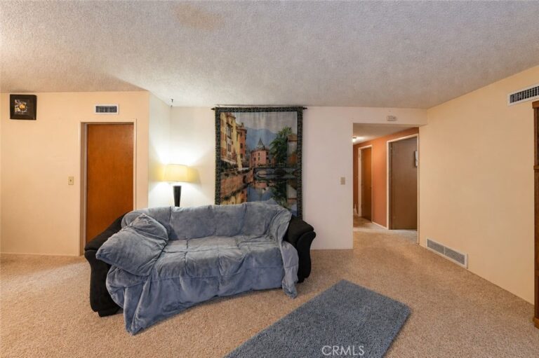 1513 W Princeton Street, Ontario