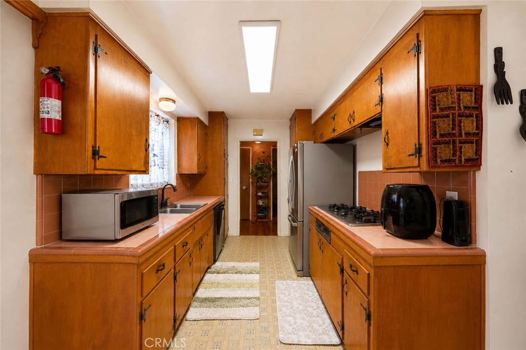 1513 W Princeton Street, Ontario