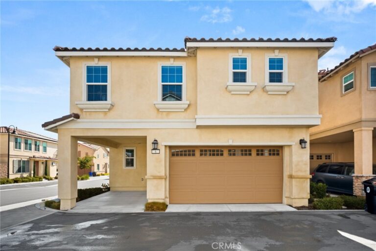 15147 Ridge #6, Fontana