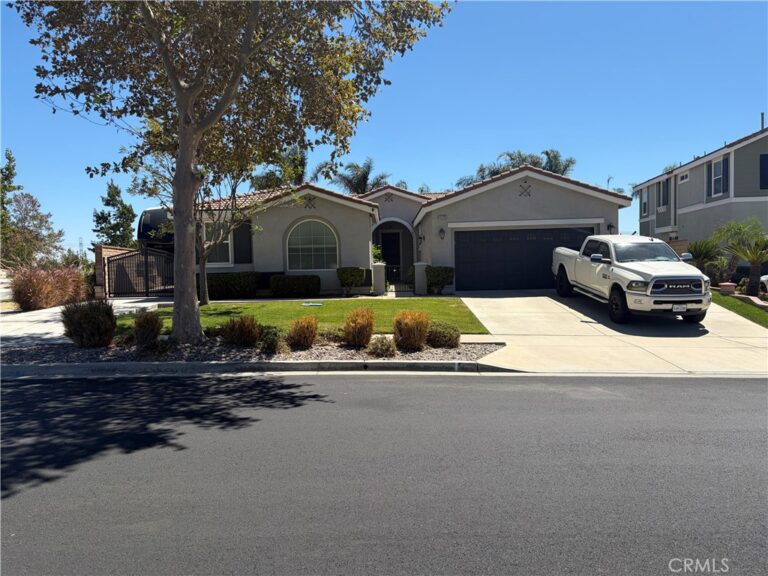 15255 Wild Wood, Fontana