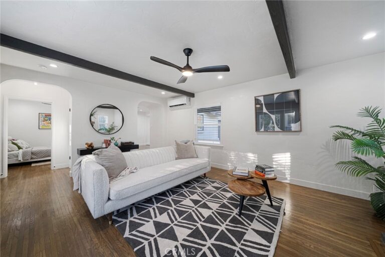 1526 N White Avenue, Pomona