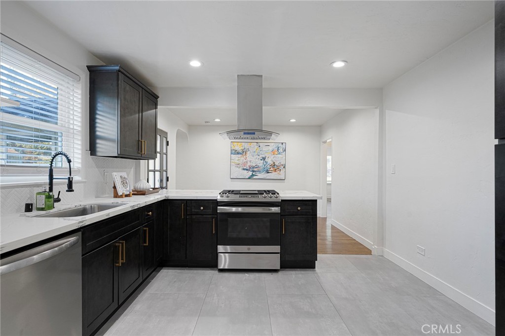 1526 N White Avenue, Pomona