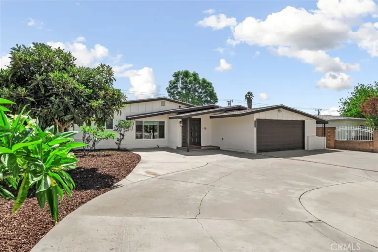 1532 E Rowland Avenue, West Covina