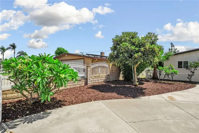 1532 E Rowland Avenue, West Covina