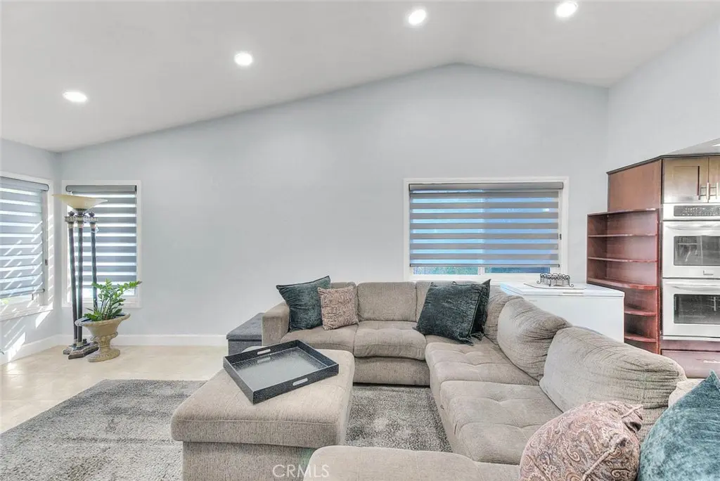 1537 Meadow Glen, Diamond Bar