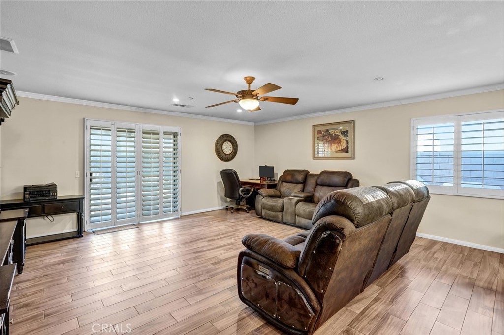 15381 Mallard, Fontana