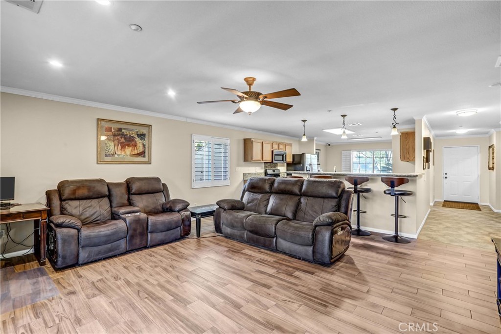 15381 Mallard, Fontana