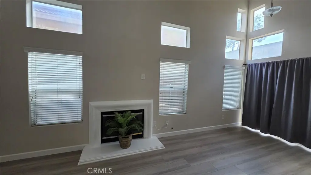 15577 Castellion, Fontana