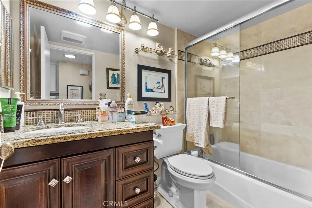 1565 Wedgewood, Upland