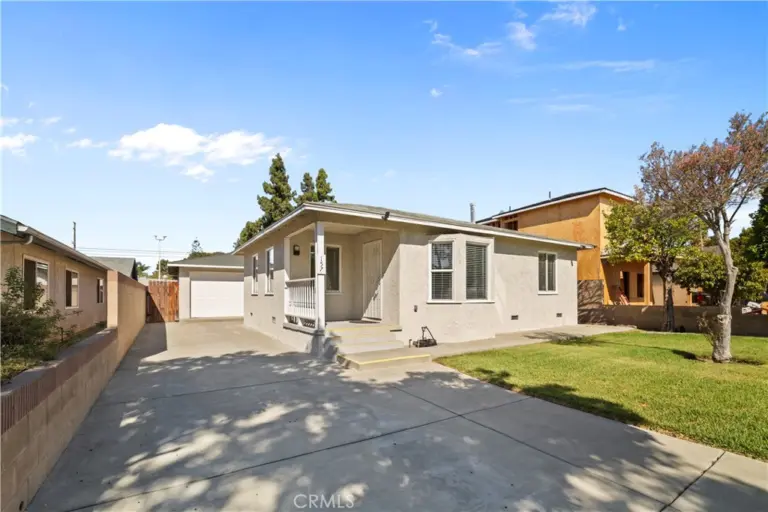 157 N Alameda Avenue, Azusa