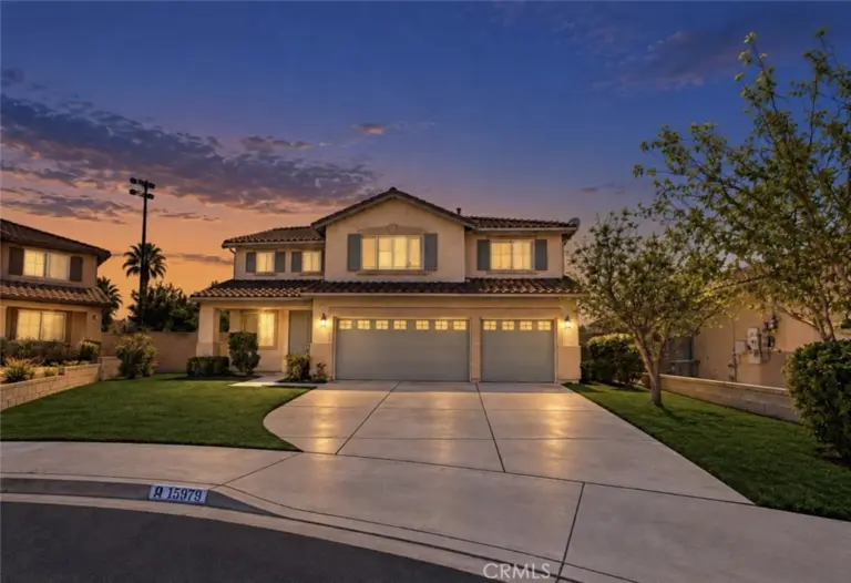 15979 Ludlow, Fontana