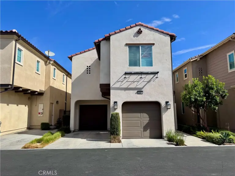 16066 Carrara Lane, Fontana