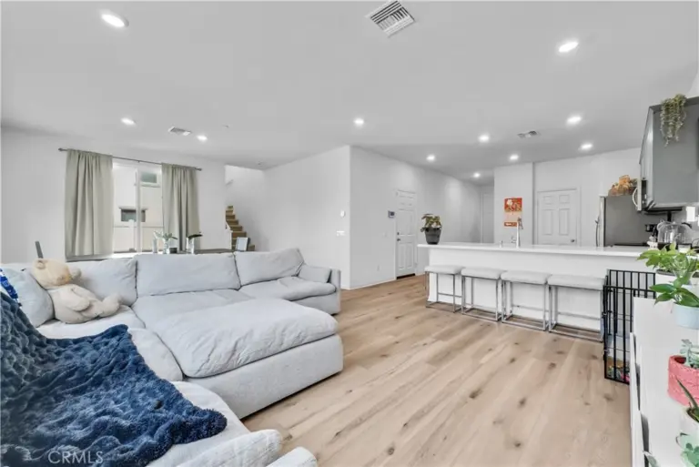16083 Tanzinite Lane, Chino