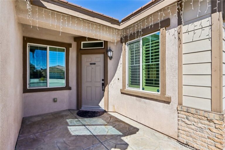 16162 St Antony, Fontana