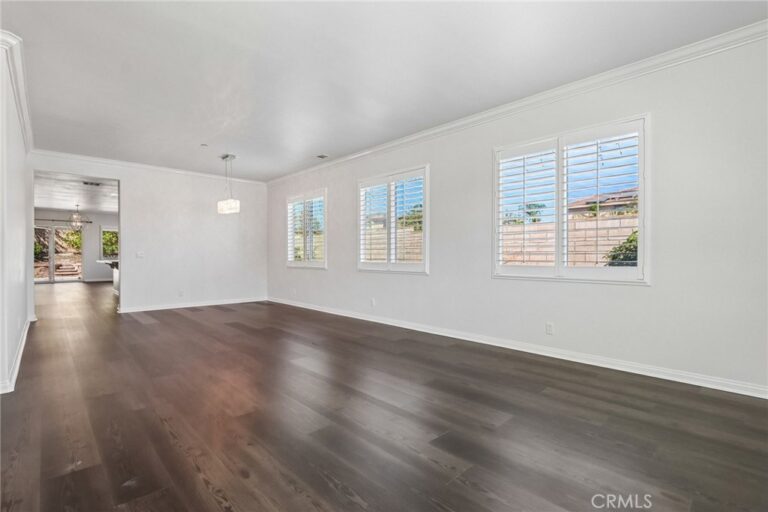 16162 St Antony, Fontana