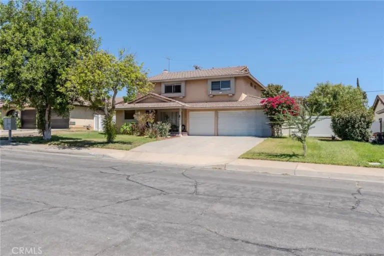 1665 N Fillmore Ave, Rialto