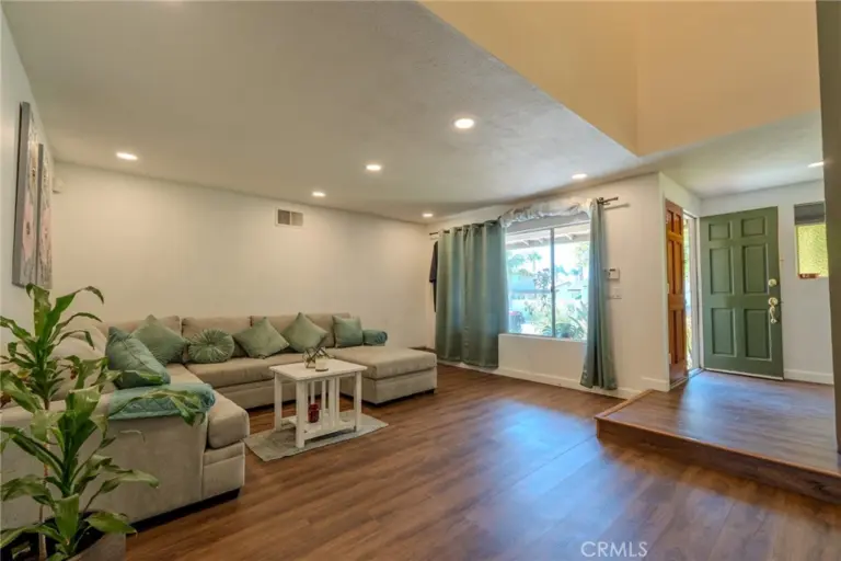 1665 N Fillmore Ave, Rialto