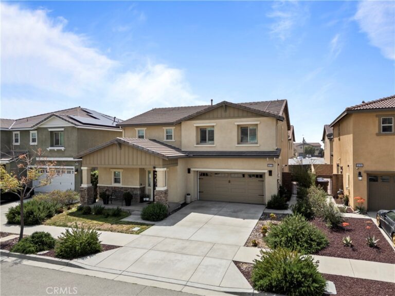 16773 Buttonwood Lane, Fontana