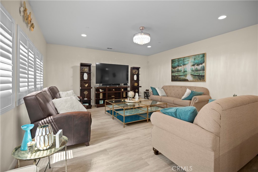 16773 Buttonwood Lane, Fontana