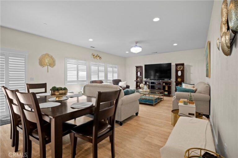 16773 Buttonwood Lane, Fontana