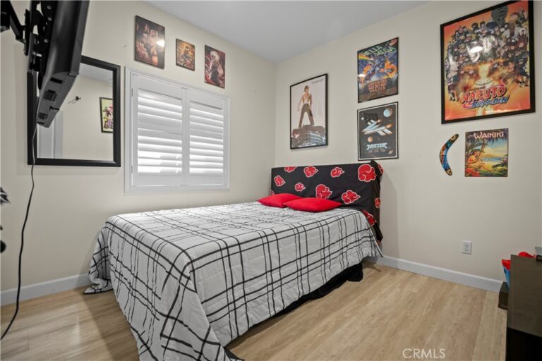 16773 Buttonwood Lane, Fontana