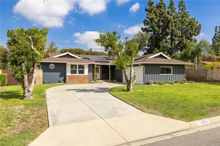 1711 E Alaska, West Covina