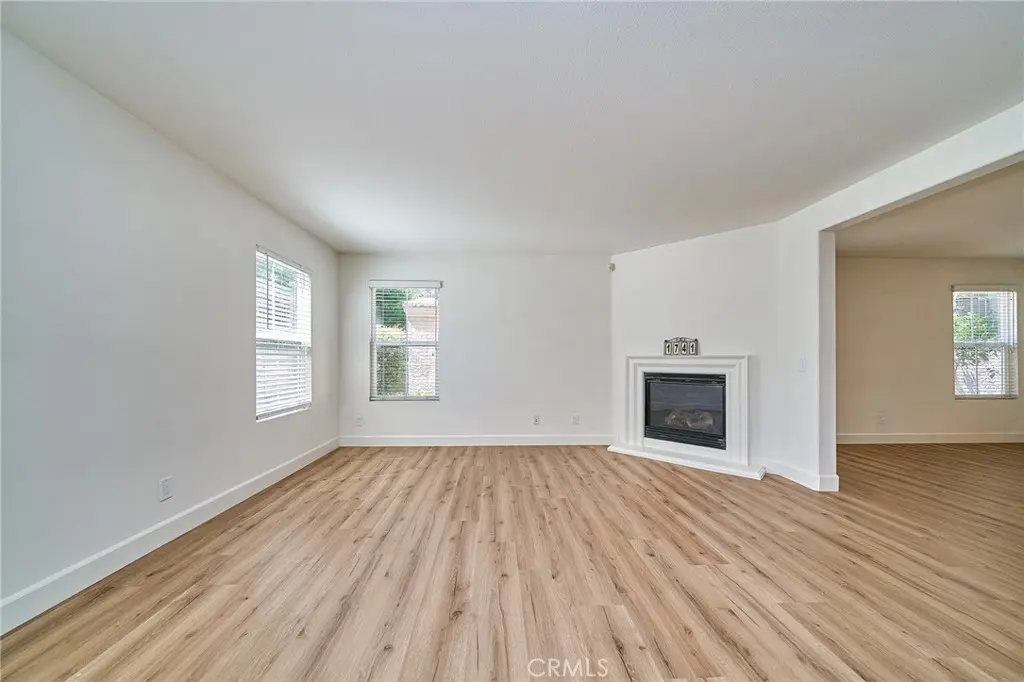 1741 E D, Ontario