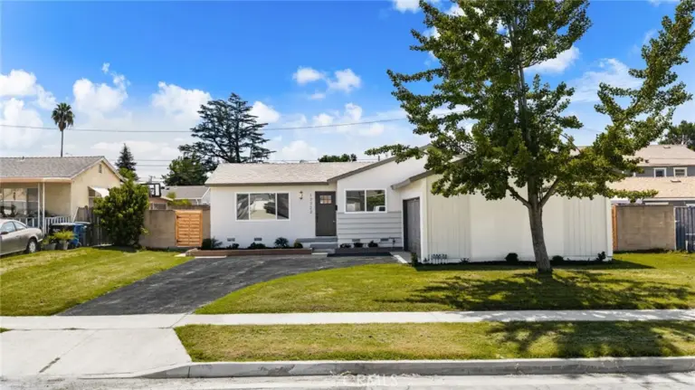 17722 E Benbow Street, Covina