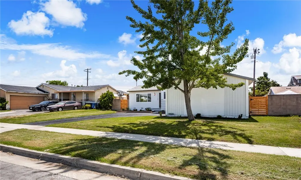 17722 E Benbow Street, Covina