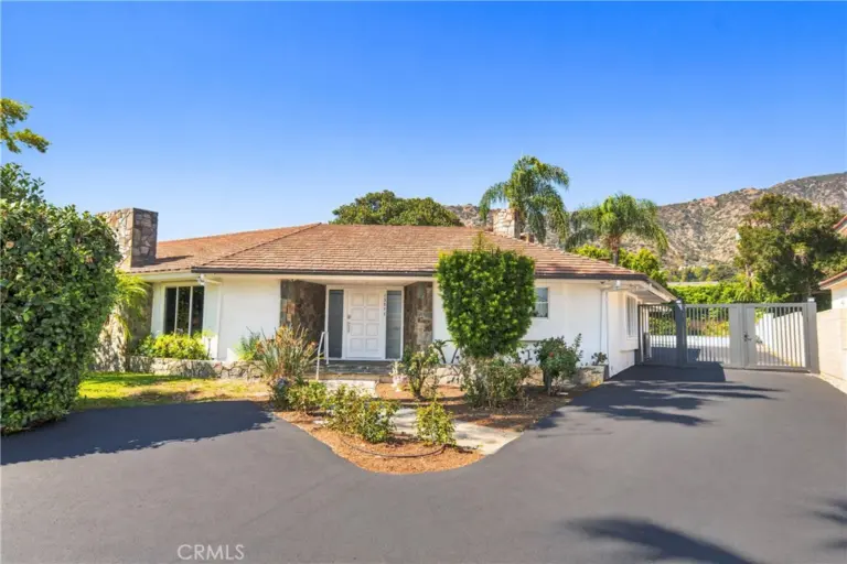 19017 E Leadora, Glendora