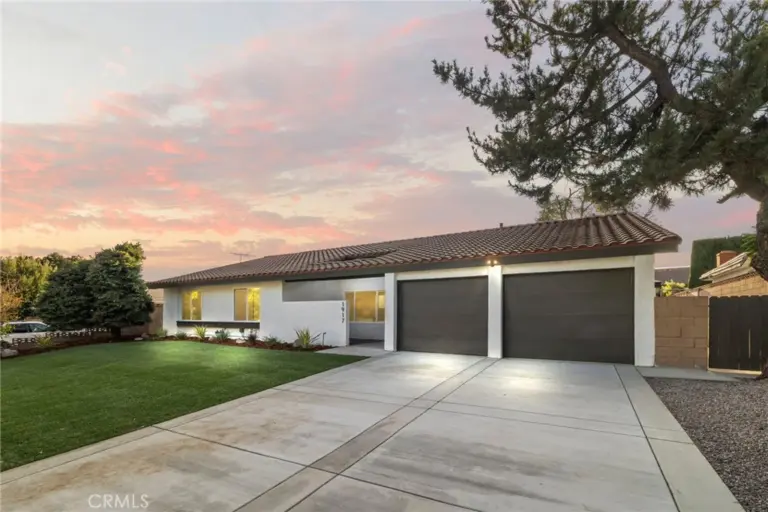 1917 N Omalley Way, Upland