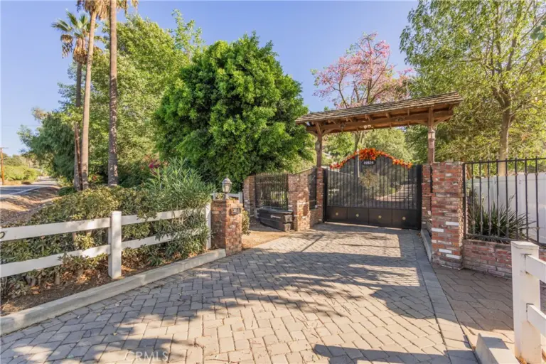 20620 E Covina Hills Road, Covina