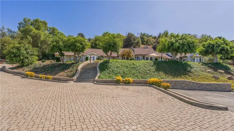 20620 E Covina Hills Road, Covina