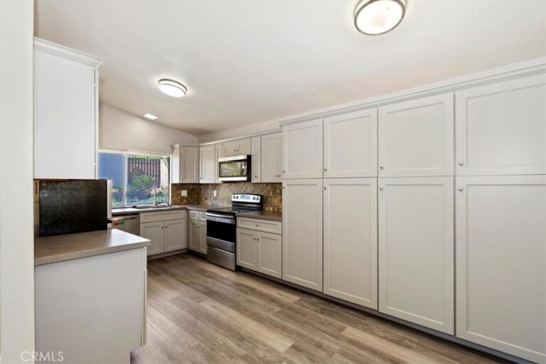 2109 N San Antonio, Upland