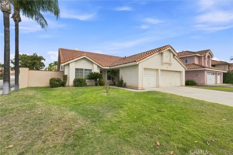 2127 E Bellbrook, Covina