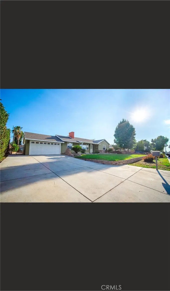 2128 E Larkwood, West Covina