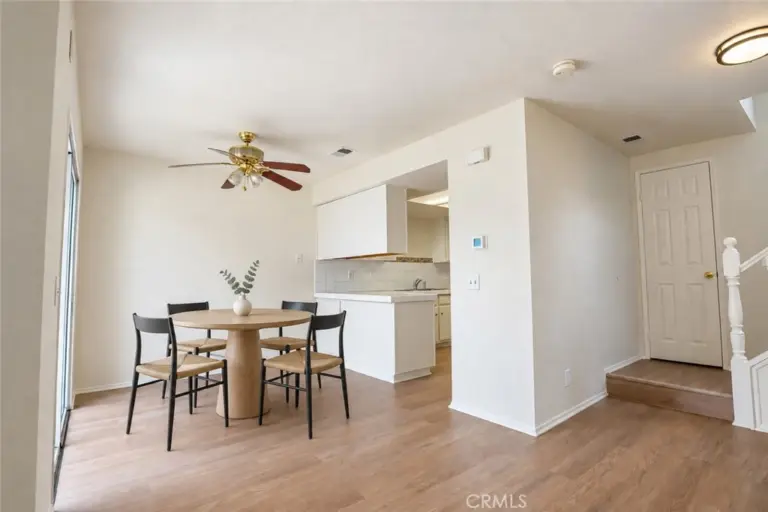 2233 S Fern, Ontario