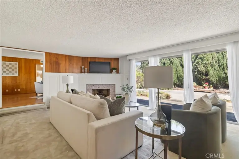2306 La Sierra Way, Claremont