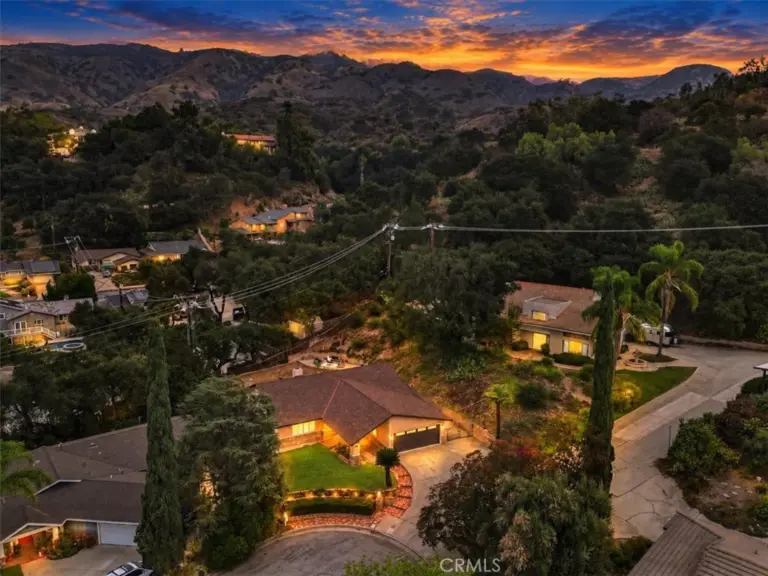 2339 Club Vista, Glendora