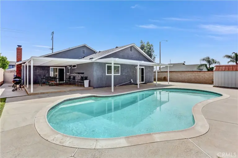 2466 S Sultana Avenue, Ontario