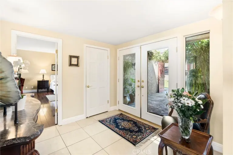 2621 N Mountain, Claremont